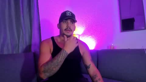 Snapshot of zereff_ chatting on June 10, 5:28 am zeref online show from June 10, 5:28 am