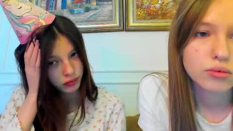 Snapshot of zerelle chatting on February 5, 9:47 am Ivy online show from February 5, 9:47 am