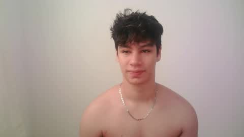 zeus_183 online show from March 28, 12:27 pm