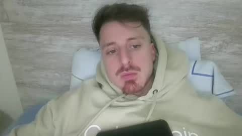 Snapshot of zeusoctavian chatting on February 28, 4:52 pm Zeus Octavian online show from February 28, 4:52 pm