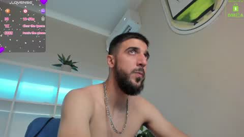 Snapshot of zeyn_edwards chatting on July 1, 11:12 am ZEYN online show from July 1, 11:12 am