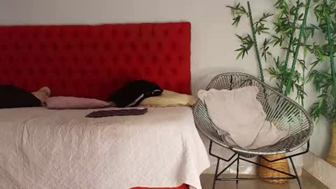 Snapshot of zhara_smith chatting on July 3, 12:00 pm Zhara online show from July 3, 12:00 pm