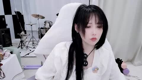 Snapshot of zhen0 chatting on June 10, 5:34 pm zhen online show from June 10, 5:34 pm
