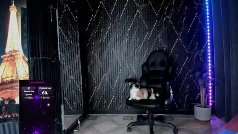 Snapshot of zhoestrong chatting on January 18, 2:32 pm zhoestrong online show from January 18, 2:32 pm