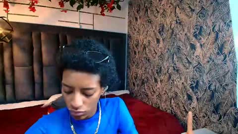 Snapshot of zia_green chatting on May 19, 1:28 pm Zia Green online show from May 19, 1:28 pm