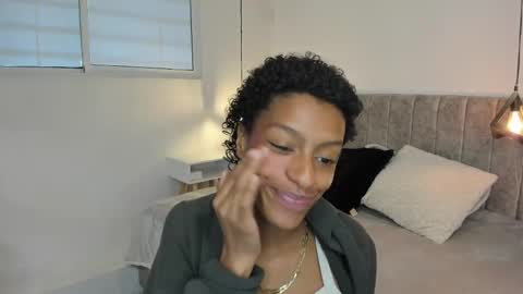 Snapshot of zia_green chatting on May 29, 1:31 pm Zia Green online show from May 29, 1:31 pm