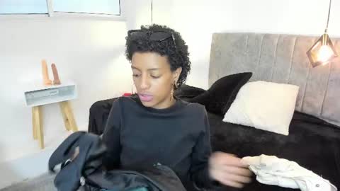 Snapshot of zia_green chatting on June 12, 12:15 pm Zia Green online show from June 12, 12:15 pm