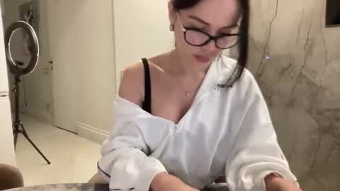 Nensi online show from March 26, 1:17 pm