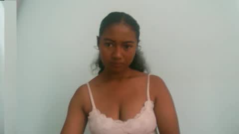 elly online show from March 6, 5:48 am