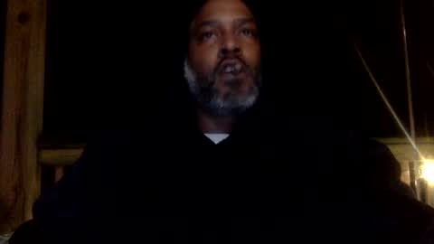 Snapshot of zionlion22 chatting on December 24, 2:21 am zionlion22 online show from December 24, 2:21 am