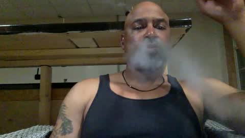 Snapshot of zionlion22 chatting on May 17, 2:20 am zionlion22 online show from May 17, 2:20 am