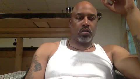 Snapshot of zionlion22 chatting on May 20, 12:17 am zionlion22 online show from May 20, 12:17 am