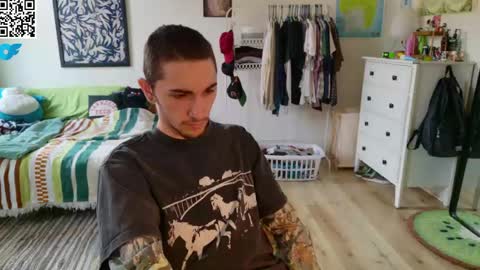 zipdown online show from April 19, 6:10 pm