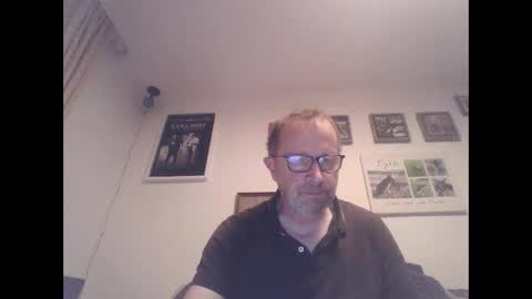 Snapshot of zippi55 chatting on October 12, 5:28 am Zippi online show from October 12, 5:28 am