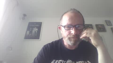 Snapshot of zippi55 chatting on May 10, 5:07 pm Zippi online show from May 10, 5:07 pm