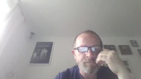 Snapshot of zippi55 chatting on May 11, 4:59 pm Zippi online show from May 11, 4:59 pm