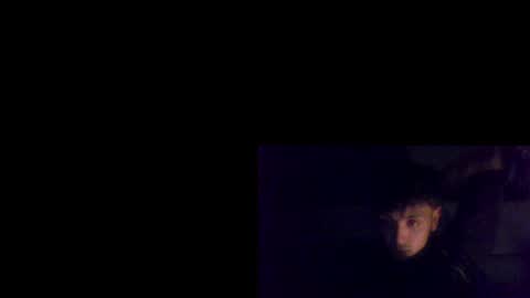Snapshot of zizu1998 chatting on July 17, 8:43 am zizu1998 online show from July 17, 8:43 am