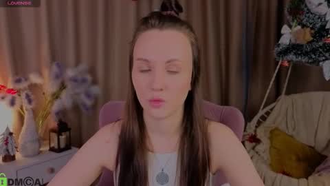 Zlata  Mon Tue Thu Fri Sun Sa GMT 3 0000pm - 0600pm  online show from January 15, 9:25 am