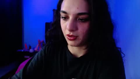 Snapshot of zoe_0111 chatting on January 31, 8:43 pm zoe_0111 online show from January 31, 8:43 pm