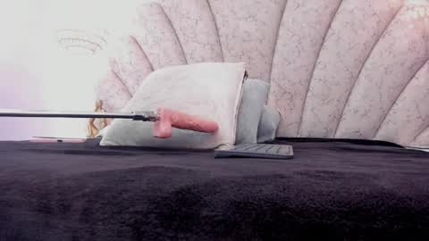 Snapshot of zoe_blosson chatting on May 7, 11:21 pm zoe_blosson online show from May 7, 11:21 pm