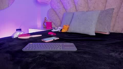 Snapshot of zoe_blosson chatting on May 26, 3:02 am zoe_blosson online show from May 26, 3:02 am