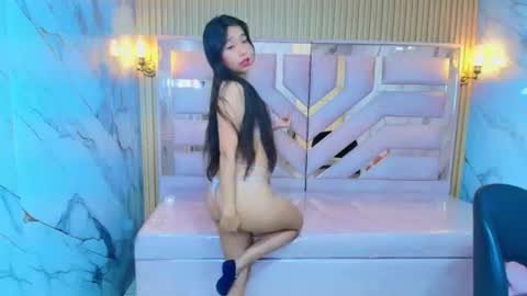 Snapshot of zoe_celeste_r chatting on July 17, 12:34 pm Zoe online show from July 17, 12:34 pm