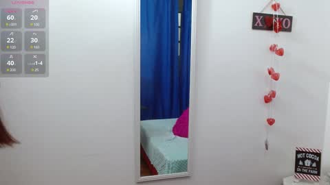 Snapshot of zoe_cutex chatting on December 17, 10:11 pm Zoe online show from December 17, 10:11 pm