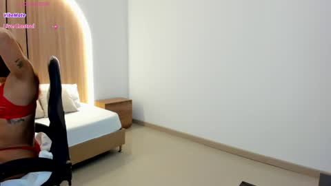 Zoe  online show from April 21, 12:44 pm