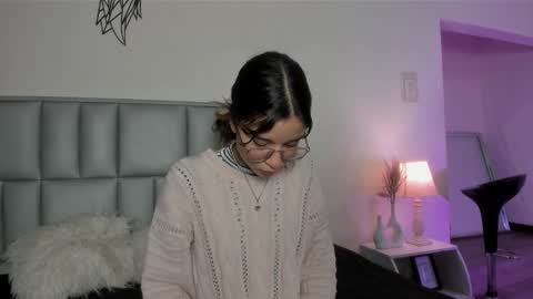 zoe_dear online show from March 27, 6:51 pm