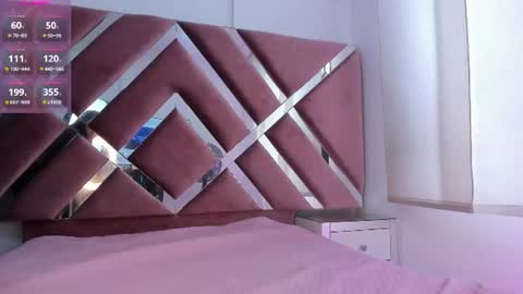 Snapshot of zoe_evaanss_ chatting on June 21, 7:27 pm zoe_evaanss_ online show from June 21, 7:27 pm