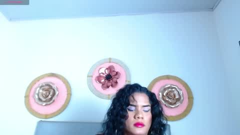 Snapshot of zoe_hecate chatting on April 28, 4:06 am zoe_hecate online show from April 28, 4:06 am