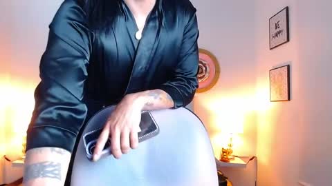 Snapshot of zoe_hecate chatting on May 15, 11:56 pm zoe_hecate online show from May 15, 11:56 pm