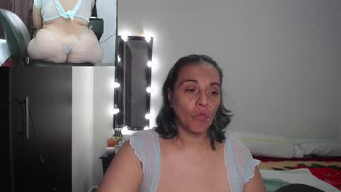 zoe hotxxx online show from September 24, 2:42 pm