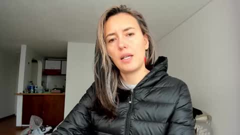 ZOE online show from February 17, 7:09 pm