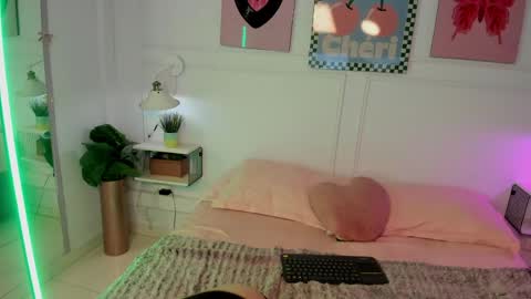 Snapshot of zoe_lynch_ chatting on June 1, 12:07 pm Zoe Lynch online show from June 1, 12:07 pm