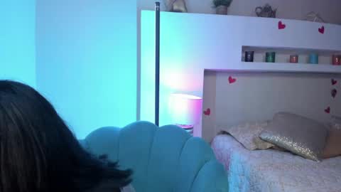Snapshot of zoe_lynch_ chatting on June 9, 12:06 pm Zoe Lynch online show from June 9, 12:06 pm