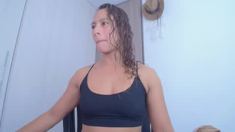 zoe online show from February 25, 9:46 pm