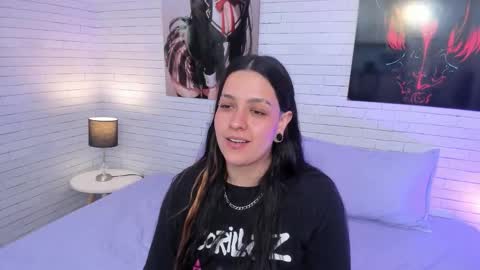 ZOE  online show from January 10, 10:25 pm