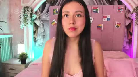 Snapshot of zoe_pettite_ chatting on July 8, 12:09 pm zoe_pettite_ online show from July 8, 12:09 pm