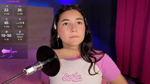 Snapshot of zoe_ruiiz chatting on April 9, 11:10 pm ZOE online show from April 9, 11:10 pm