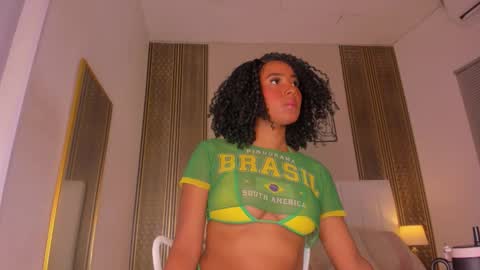 Hi guys i am Zoe  online show from February 20, 11:32 am