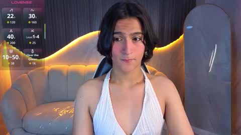 Zoe online show from February 17, 8:15 pm