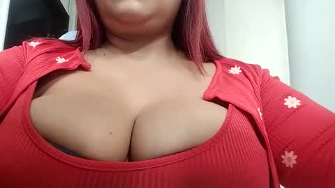 zoebenneti online show from April 7, 4:51 pm