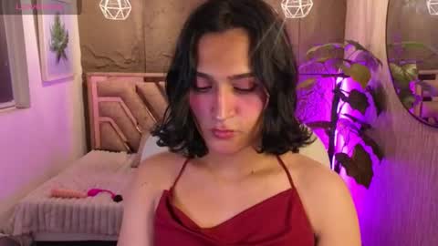 Snapshot of zoee_kiss_ chatting on July 26, 4:09 am ZOE online show from July 26, 4:09 am