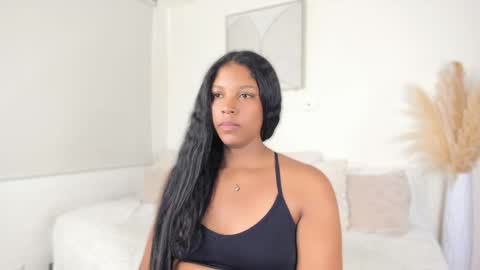 zoegarner10 online show from April 18, 7:40 pm