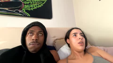 Snapshot of zoel87 chatting on January 19, 9:34 pm LovelyLatin25 online show from January 19, 9:34 pm