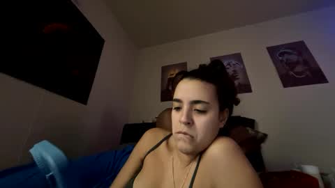 Snapshot of zoel87 chatting on September 25, 3:05 pm LovelyLatin25 online show from September 25, 3:05 pm