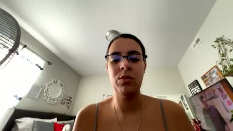 Snapshot of zoel87 chatting on October 9, 2:04 pm LovelyLatin25 online show from October 9, 2:04 pm