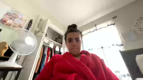 Snapshot of zoel87 chatting on October 10, 3:44 pm LovelyLatin25 online show from October 10, 3:44 pm