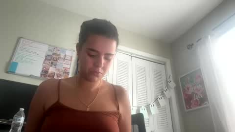 Snapshot of zoel87 chatting on October 14, 2:29 pm LovelyLatin25 online show from October 14, 2:29 pm